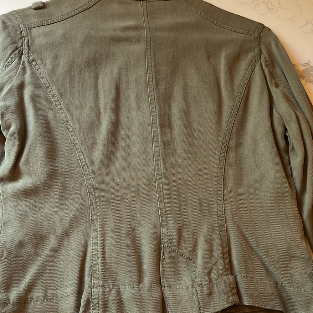 Army green jacket - Picture 2 of 5